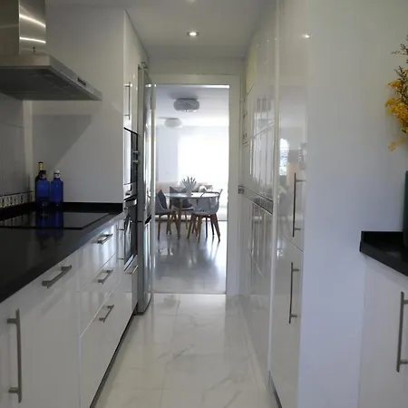 High-end 2 Bedroom Sea View In Puerto Banus Lägenhet *